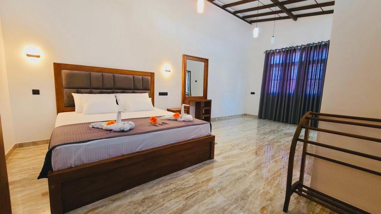 Hotel Weligama Bay House Esterno foto